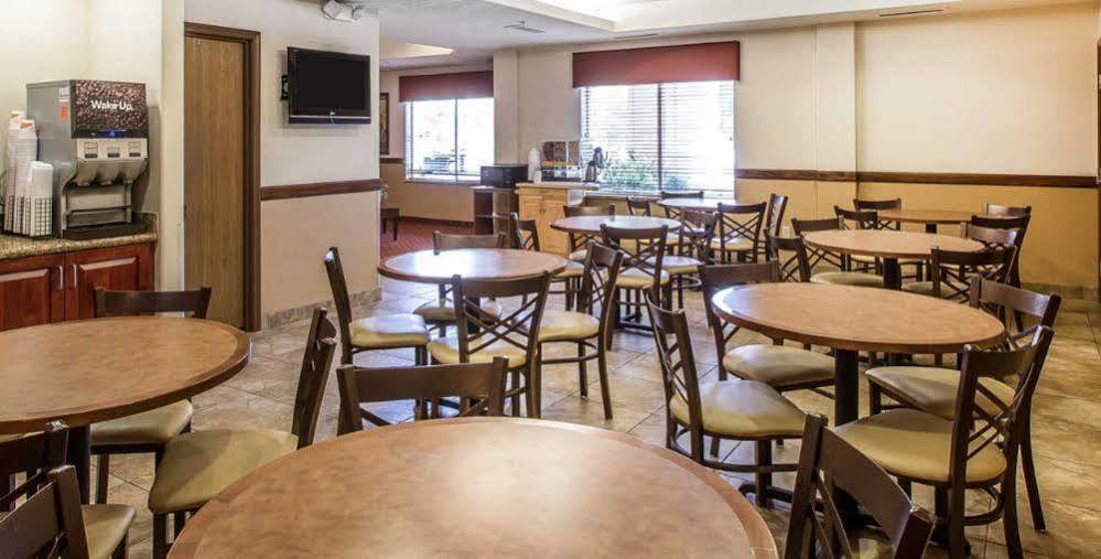莱福康福特旅馆&套房酒店 赖夫尔 外观 照片